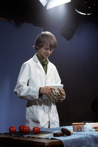 29-1972boxcarousel
