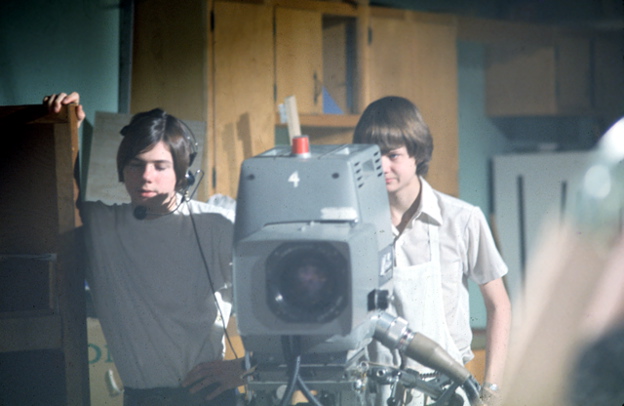 95-1972boxcarousel