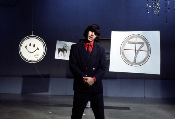 40-1972boxcarousel