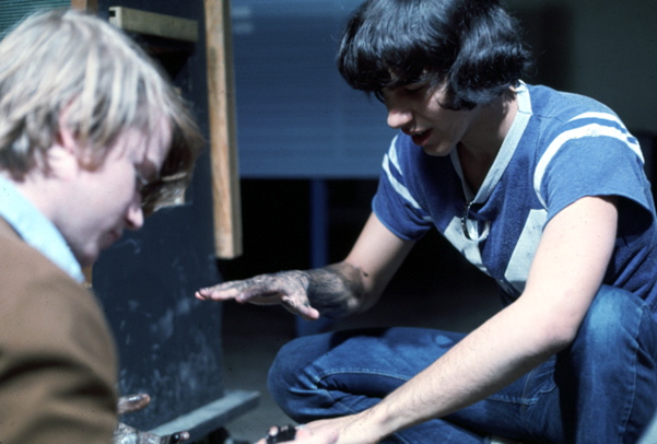 94-1972boxcarousel