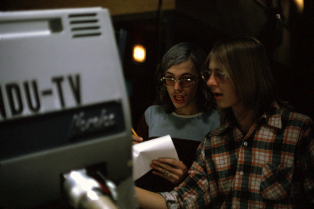 98-1975_1