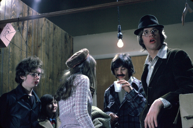 16-1975