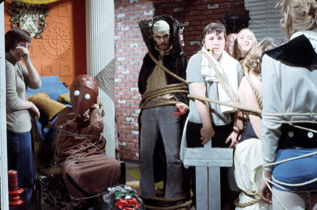 127-1975_1