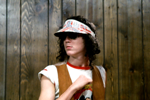 148-19761