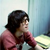 275